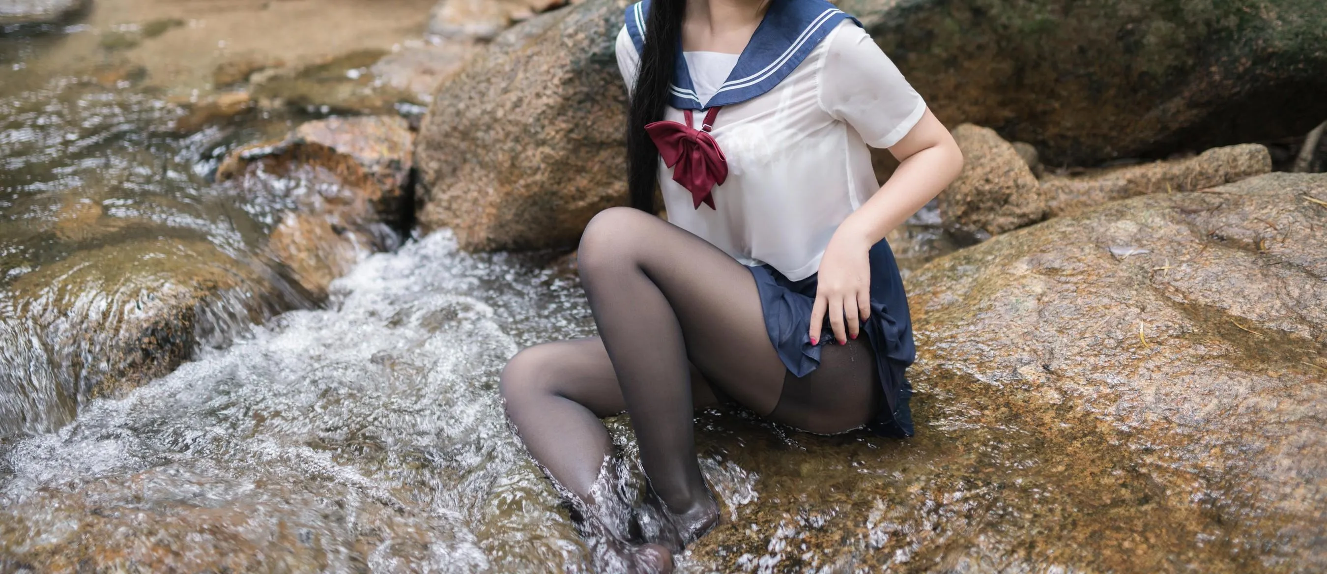 白烨 – NO.05 湿身JK-图片[24] [50P]插图